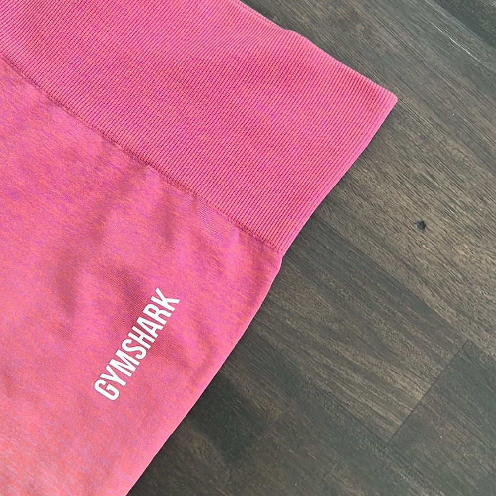 GYMSHARK SHORTS